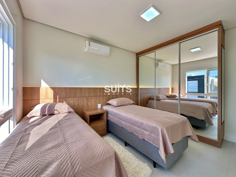 Excelente sobrado no Condomínio Quintas do Lago: 34ª foto da galeria de imagens do imóvel