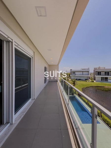 Excelente sobrado beira lago no condomínio Enseada: 24ª foto da galeria de imagens do imóvel