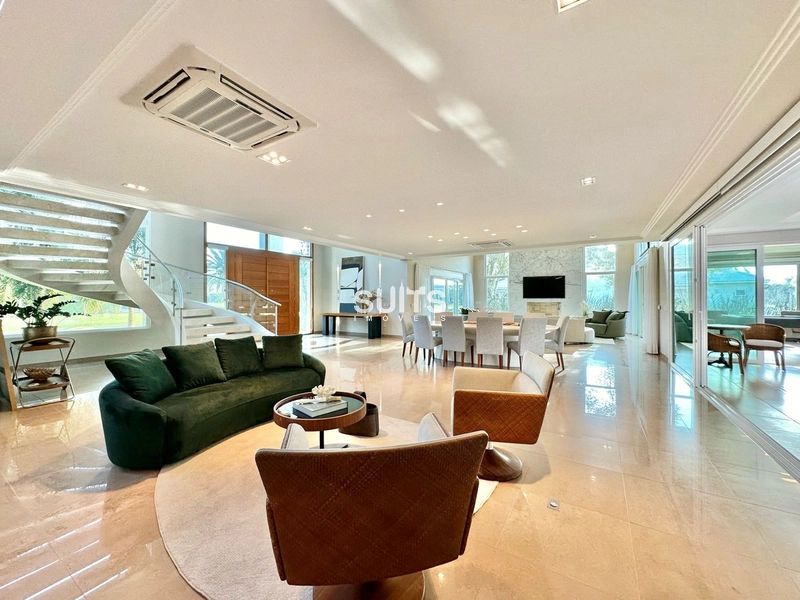 Linda Mansão beira lago no condominio Ilhas Park: 4ª foto da galeria de imagens do imóvel