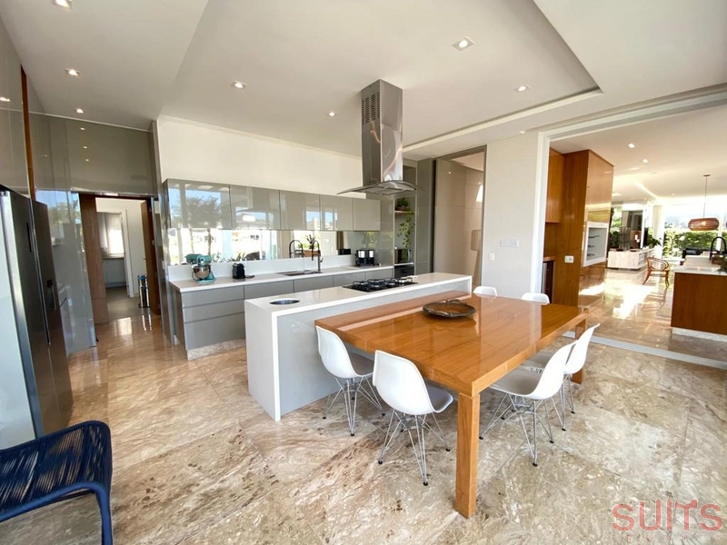 Magnífica mansão com 2 lotes no condomínio Bosques de Atlântida: 27ª foto da galeria de imagens do imóvel