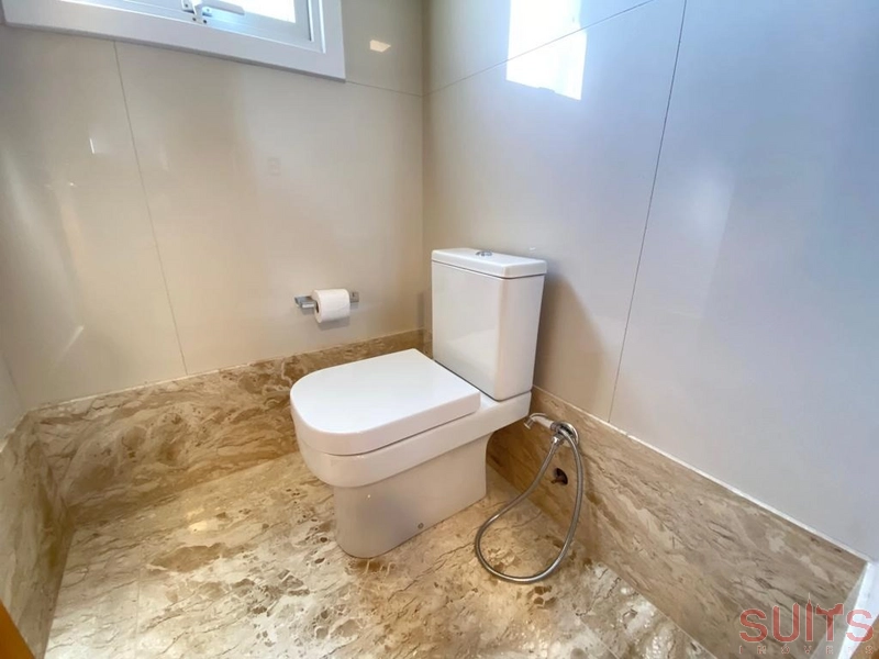 Magnífica mansão com 2 lotes no condomínio Bosques de Atlântida: 75ª foto da galeria de imagens do imóvel