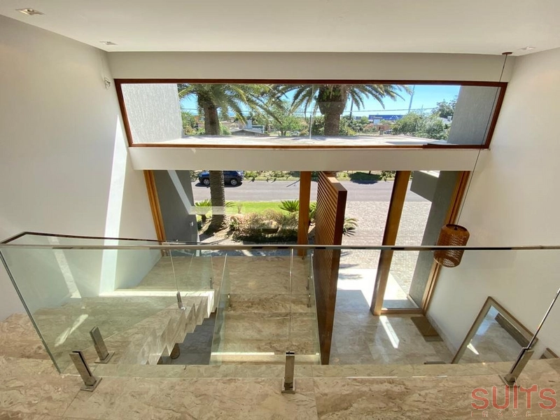 Magnífica mansão com 2 lotes no condomínio Bosques de Atlântida: 61ª foto da galeria de imagens do imóvel