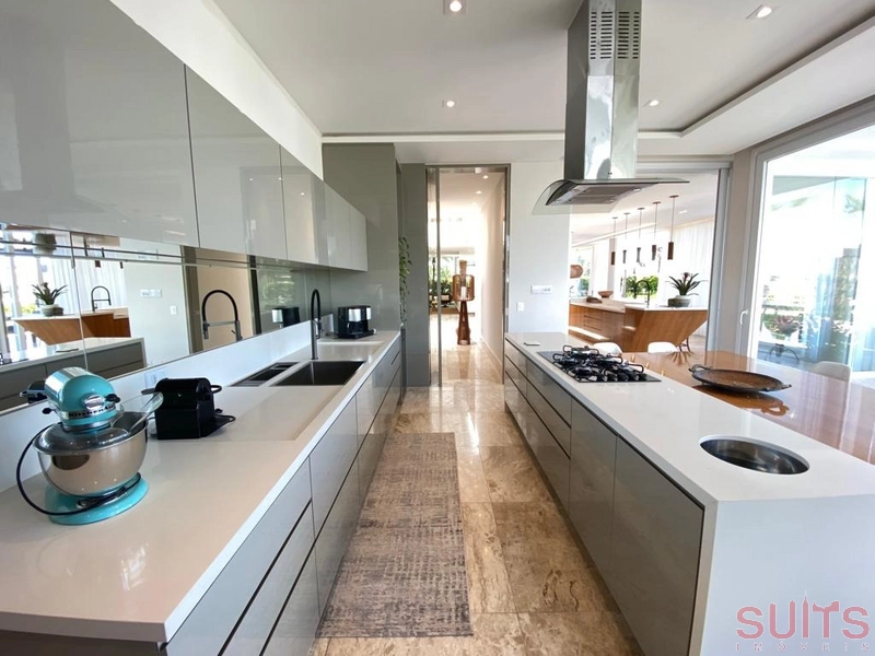 Magnífica mansão com 2 lotes no condomínio Bosques de Atlântida: 28ª foto da galeria de imagens do imóvel