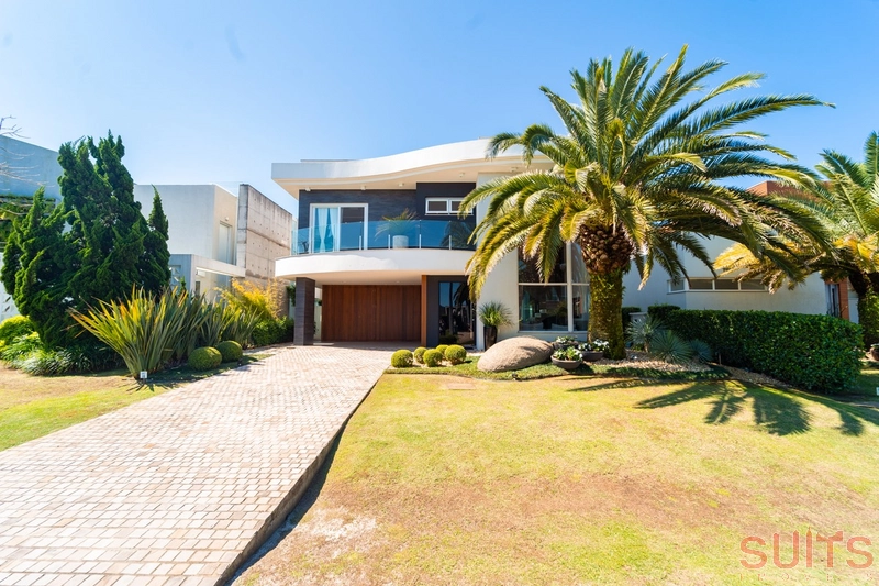 Excelente sobrado beira lago no condomínio Enseada: 2ª foto da galeria de imagens do imóvel