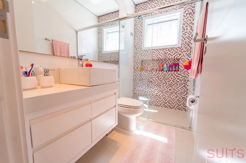 Excelente sobrado beira lago no condomínio Enseada: 63ª foto da galeria de imagens do imóvel