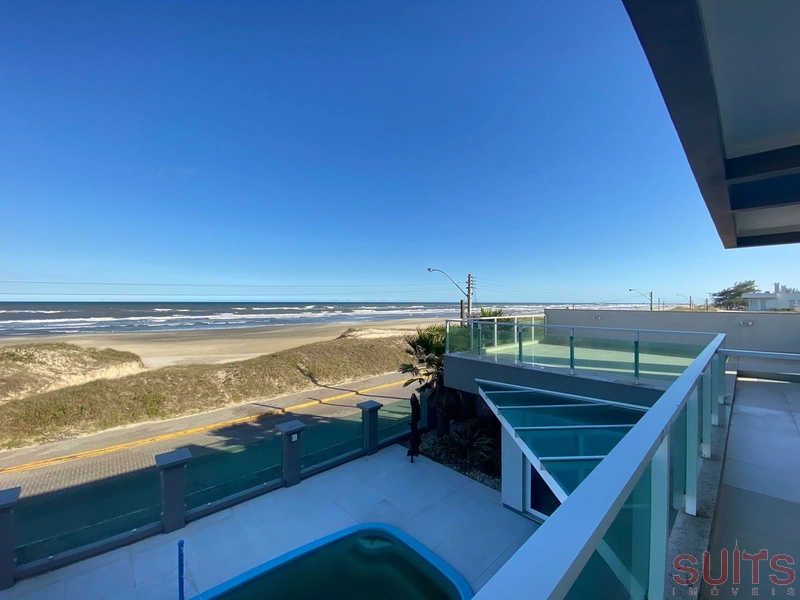 Incrível sobrado beira mar na praia de Atlântida em Xangri-Lá: 24ª foto da galeria de imagens do imóvel