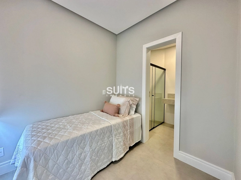 Excelente sobrado mobiliado e decorado no condomínio Sense: 34ª foto da galeria de imagens do imóvel