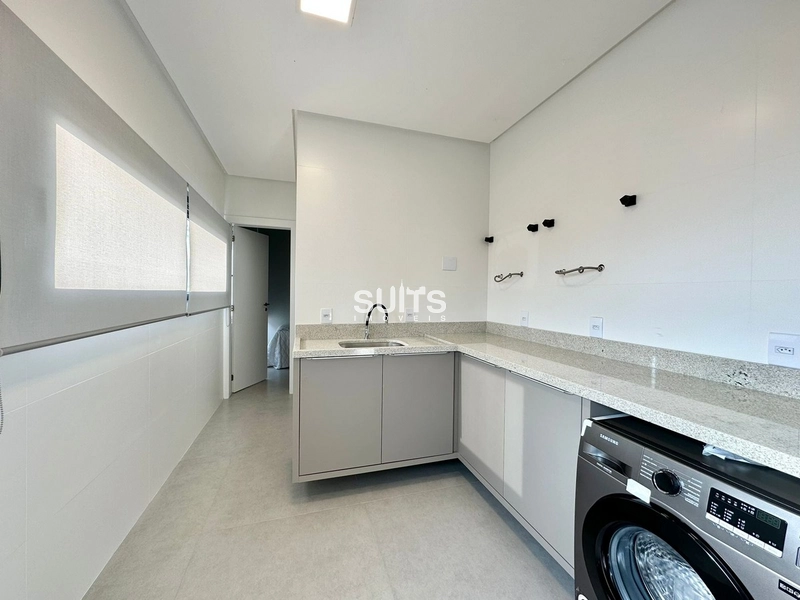 Excelente sobrado mobiliado e decorado no condomínio Sense: 30ª foto da galeria de imagens do imóvel