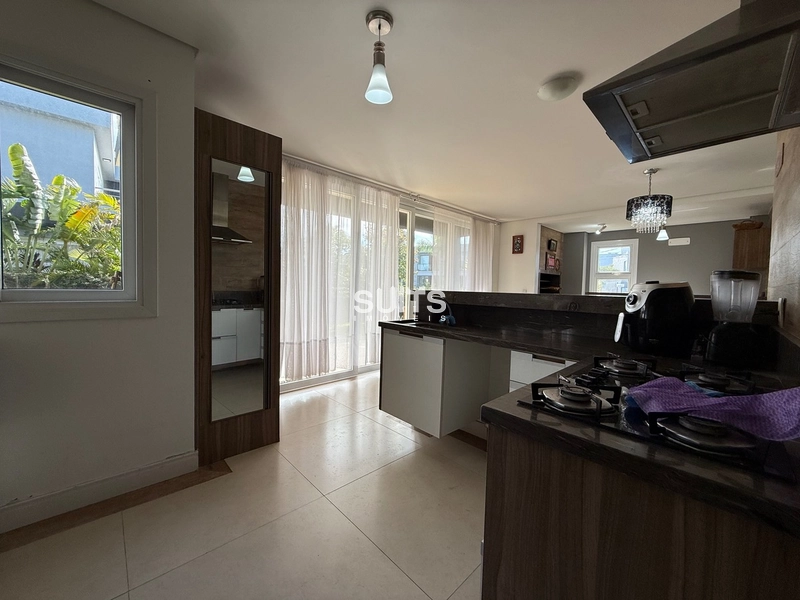 Excelente sobrado de esquina à venda no condomínio Sea Coast: 12ª foto da galeria de imagens do imóvel