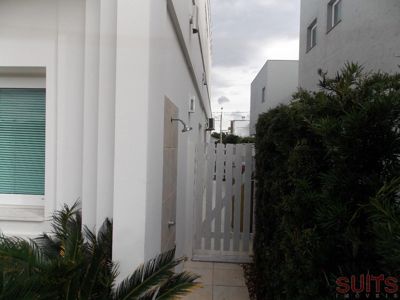 Incrível mansão no condomínio Bosques de Atlântida: 81ª foto da galeria de imagens do imóvel