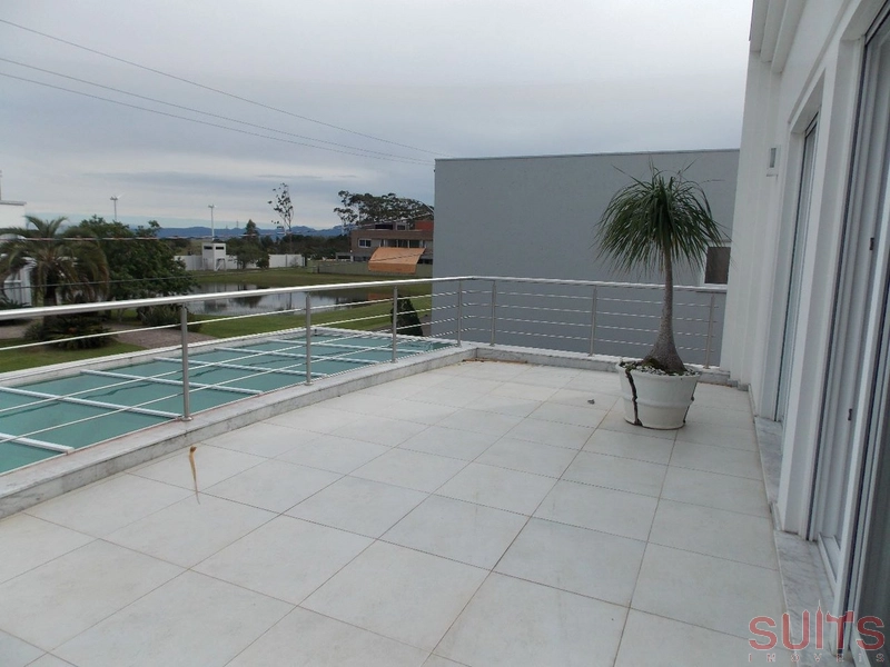 Incrível mansão no condomínio Bosques de Atlântida: 9ª foto da galeria de imagens do imóvel