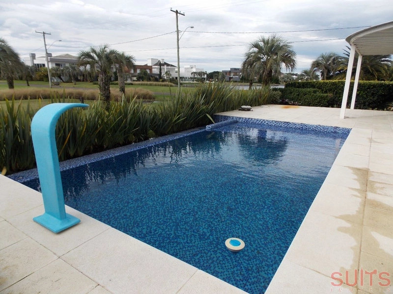 Incrível mansão no condomínio Bosques de Atlântida: 79ª foto da galeria de imagens do imóvel