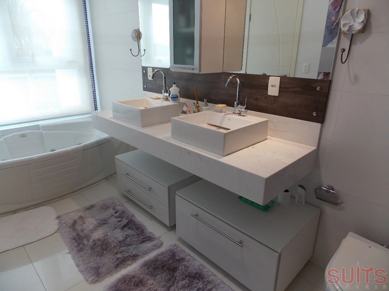 Incrível mansão no condomínio Bosques de Atlântida: 53ª foto da galeria de imagens do imóvel