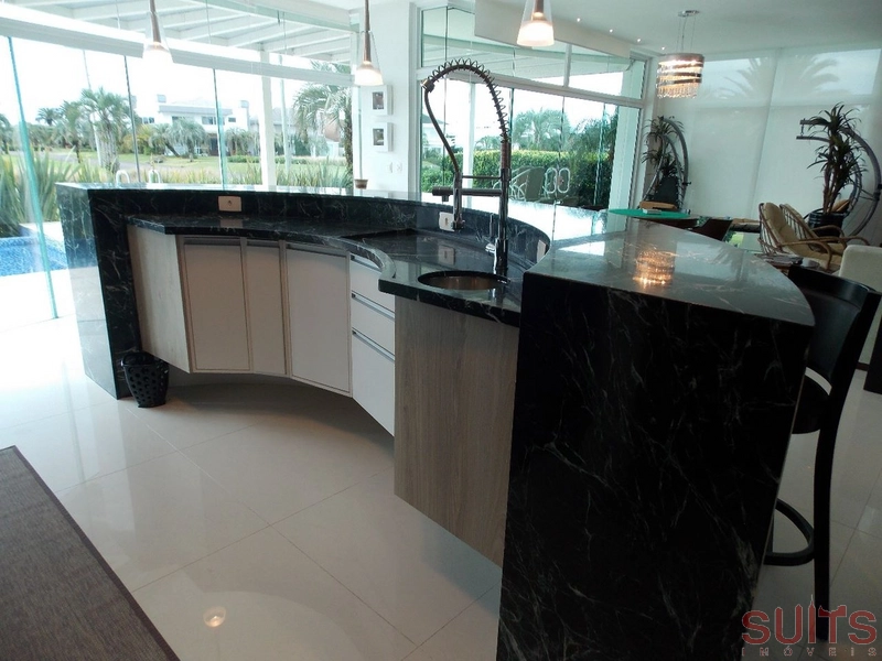 Incrível mansão no condomínio Bosques de Atlântida: 19ª foto da galeria de imagens do imóvel