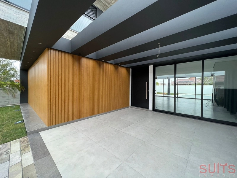 Sobrado alto padrão no Centro da praia de Xangri-Lá: 3ª foto da galeria de imagens do imóvel