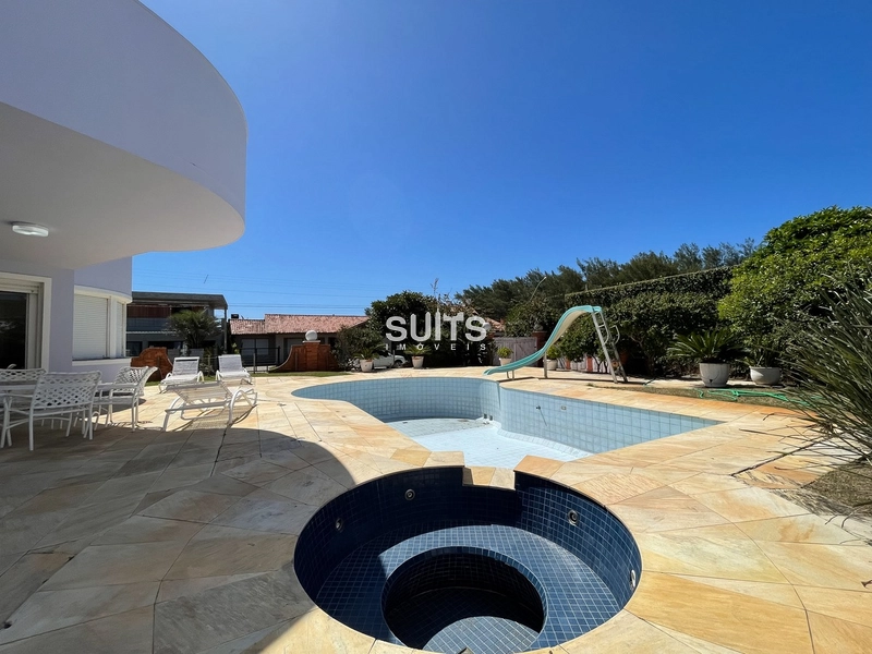 Excelente casa 02 terrenos proxíma do mar na praia de Atlântida: 3ª foto da galeria de imagens do imóvel