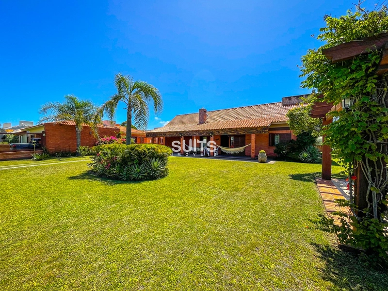 Excelente casa com 02 terrenos no centro de Xangri-Lá: 17ª foto da galeria de imagens do imóvel