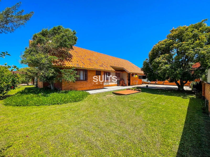 Excelente casa com 02 terrenos no centro de Xangri-Lá: 9ª foto da galeria de imagens do imóvel