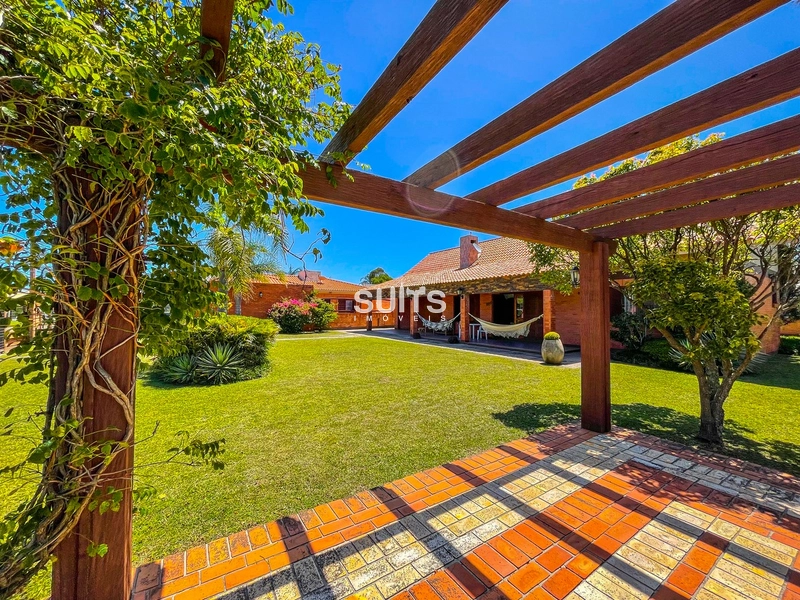 Excelente casa com 02 terrenos no centro de Xangri-Lá: 16ª foto da galeria de imagens do imóvel