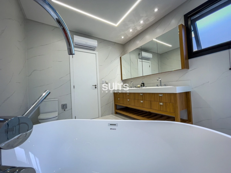 Excelente sobrado as margens do lago no condomínio Sense: 52ª foto da galeria de imagens do imóvel