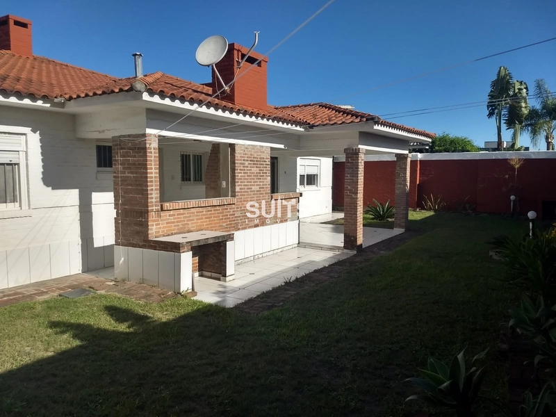 Belíssima casa em excelente localização na praia de Atlântida: 12ª foto da galeria de imagens do imóvel