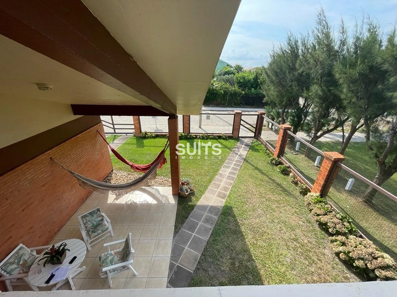 Excelente sobrado à poucos metros do mar no Centro de Xangri-Lá: 4ª foto da galeria de imagens do imóvel