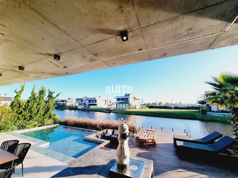 Belíssima casa de luxo em condomínio Sense: 33ª foto da galeria de imagens do imóvel