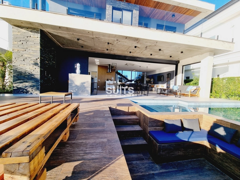 Belíssima casa de luxo em condomínio Sense: 35ª foto da galeria de imagens do imóvel