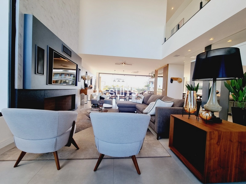Belíssima casa de luxo em condomínio Sense: 4ª foto da galeria de imagens do imóvel
