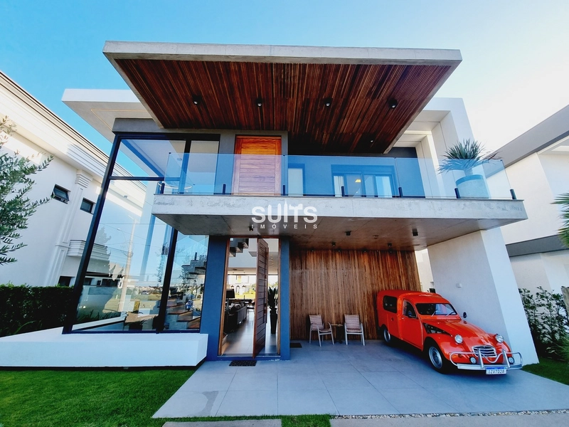 Belíssima casa de luxo em condomínio Sense: 2ª foto da galeria de imagens do imóvel