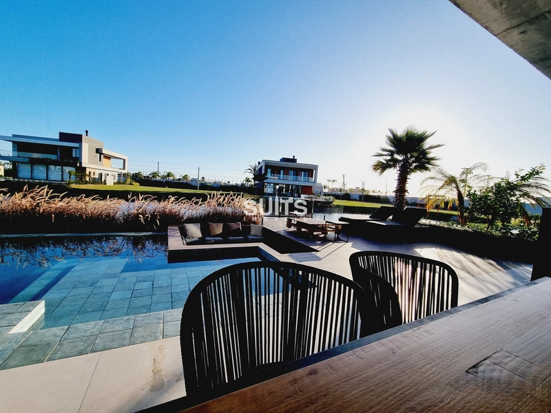 Belíssima casa de luxo em condomínio Sense: 32ª foto da galeria de imagens do imóvel