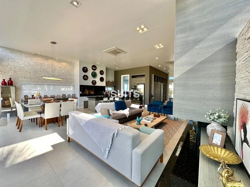 Excelente sobrado de esquina no condomínio Enseada: 32ª foto da galeria de imagens do imóvel