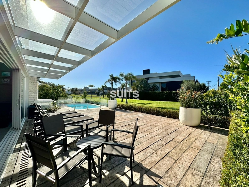 Excelente sobrado de esquina no condomínio Enseada: 27ª foto da galeria de imagens do imóvel