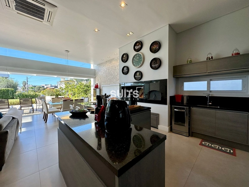 Excelente sobrado de esquina no condomínio Enseada: 19ª foto da galeria de imagens do imóvel