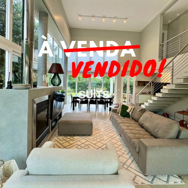 Belíssimo sobrado à venda no condomínio Velas da Marina