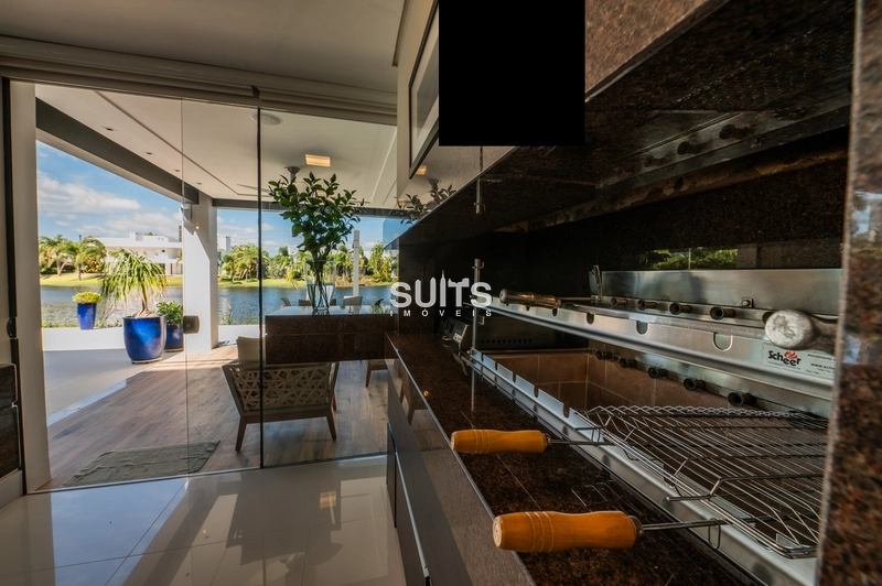 Luxo e requinte em apenas um imóvel no condomínio Atlântida Ilhas Park: 35ª foto da galeria de imagens do imóvel