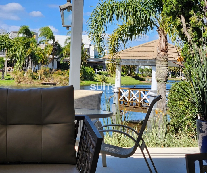 Luxo e requinte em apenas um imóvel no condomínio Atlântida Ilhas Park: 15ª foto da galeria de imagens do imóvel