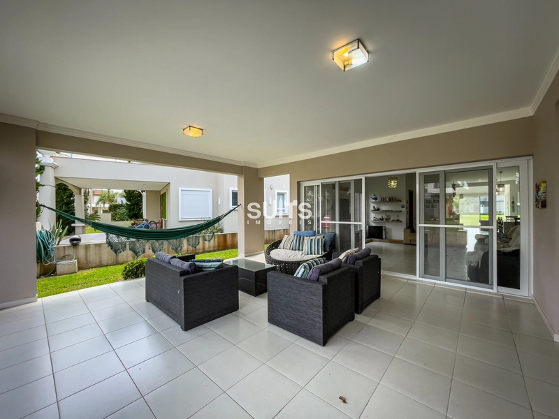 Excelente casa com fundos para área verde no condomínio Ventura: 6ª foto da galeria de imagens do imóvel