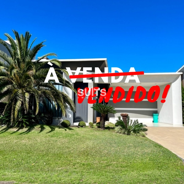 Excelente casa térrea na beira do lago no condomínio Enseada Lagos