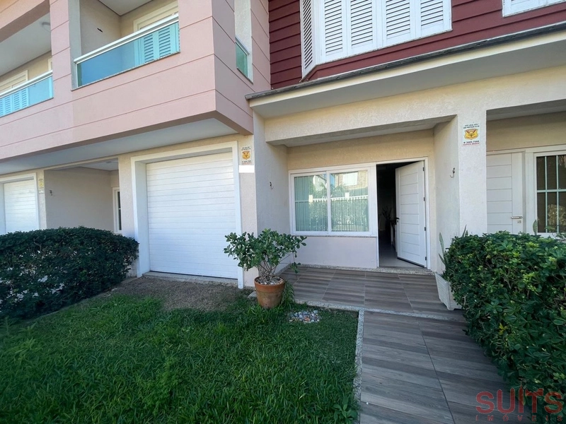 Excelente sobrado duplex, próximo ao mar!