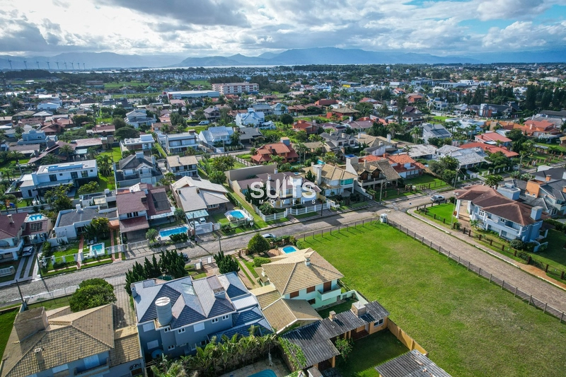 Excelente sobrado à 02 quadras do mar na praia de Atlântida: 47ª foto da galeria de imagens do imóvel