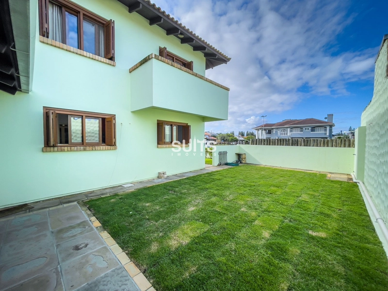 Excelente sobrado à 02 quadras do mar na praia de Atlântida: 28ª foto da galeria de imagens do imóvel