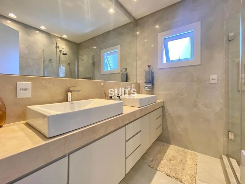 Excelente sobrado de esquina no condomínio Sea Coast: 58ª foto da galeria de imagens do imóvel