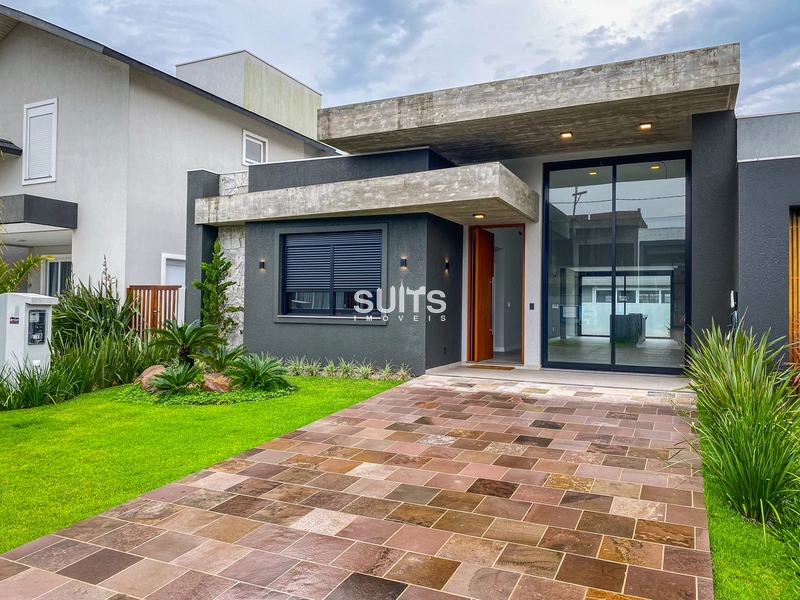 Excelente casa à venda no condomínio Blue: 2ª foto da galeria de imagens do imóvel