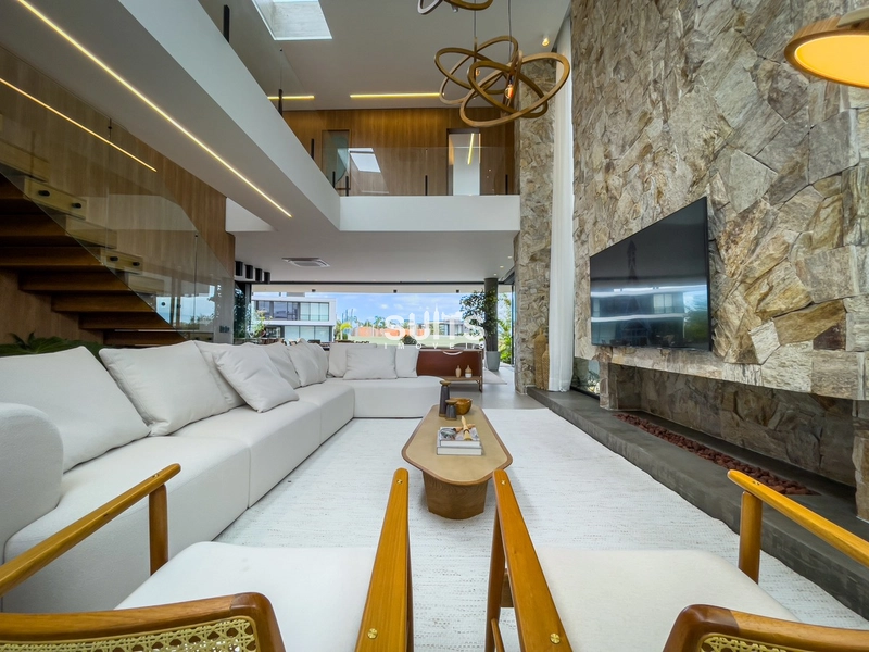 Mansão nas margens do lago no condomínio Sense: 7ª foto da galeria de imagens do imóvel