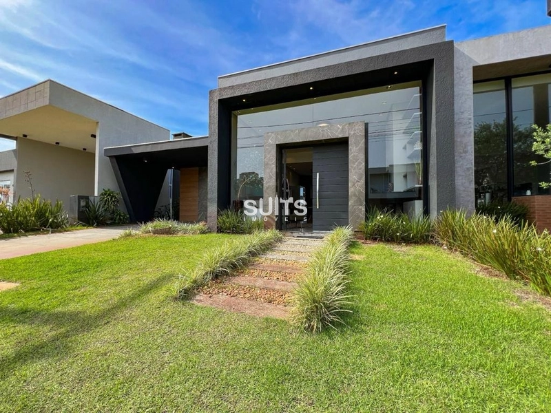 Excelente casa com fundos para área verde no condomínio Riviera: 2ª foto da galeria de imagens do imóvel