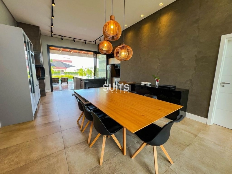 Excelente casa com fundos para área verde no condomínio Riviera: 10ª foto da galeria de imagens do imóvel