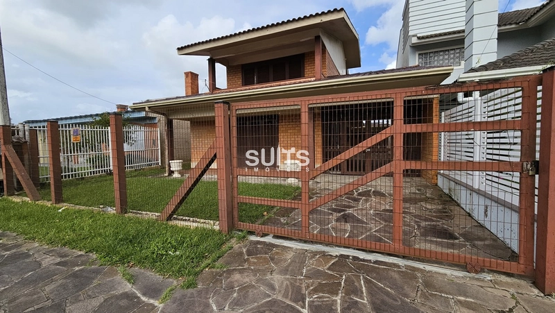 Sobrado à 01 quadra do mar na praia de Rainha do Mar: 3ª foto da galeria de imagens do imóvel