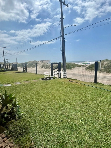 Excelente sobrado beira mar no centro de Xangri-Lá: 4ª foto da galeria de imagens do imóvel