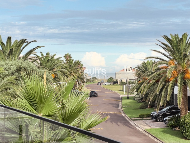 Mansão frente lago em condomínio a Beira Mar: 49ª foto da galeria de imagens do imóvel